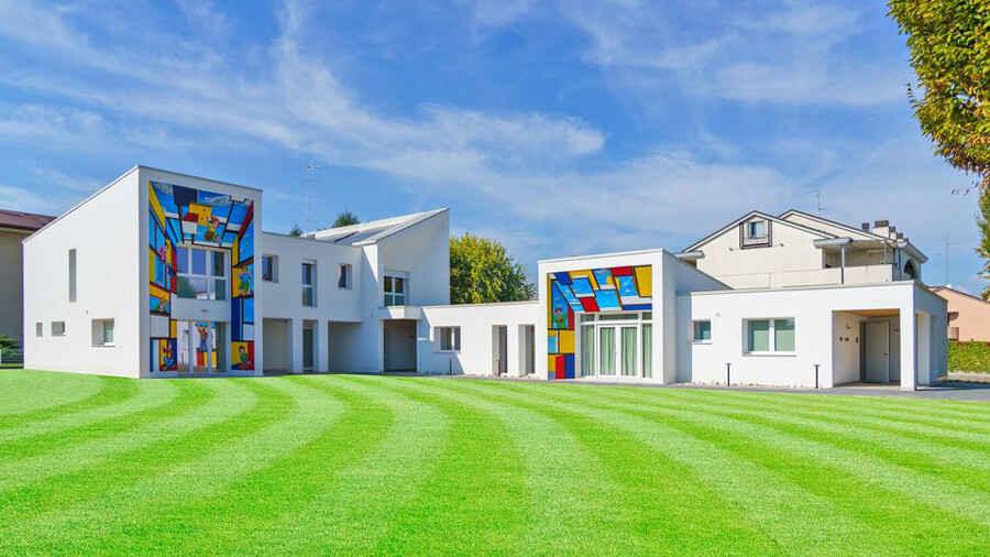 Edificio pubblico Isotex Italia